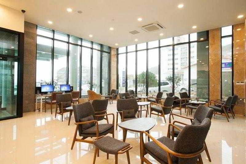Sims Hotel Jeju Exterior foto